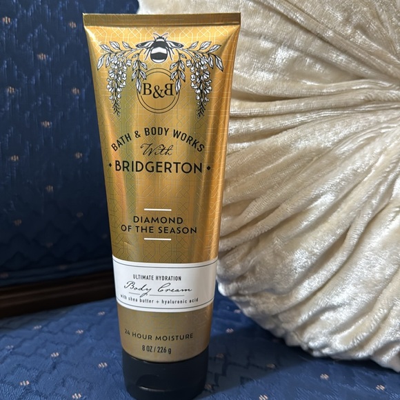 BATH & BODY WORKS SET. . . DIAMOND OF THE SEASON SCENT - Picture 3 of 6